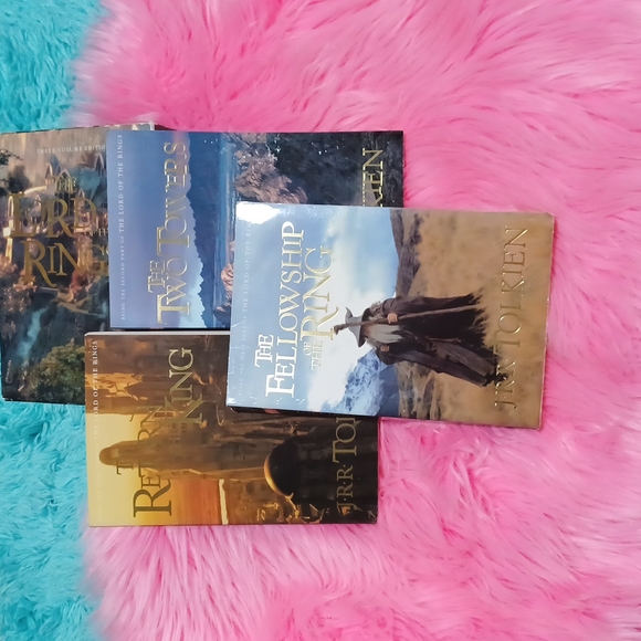 THE LORD  OF THE RING SET OF 3 BOOKS - Picture 6 of 10